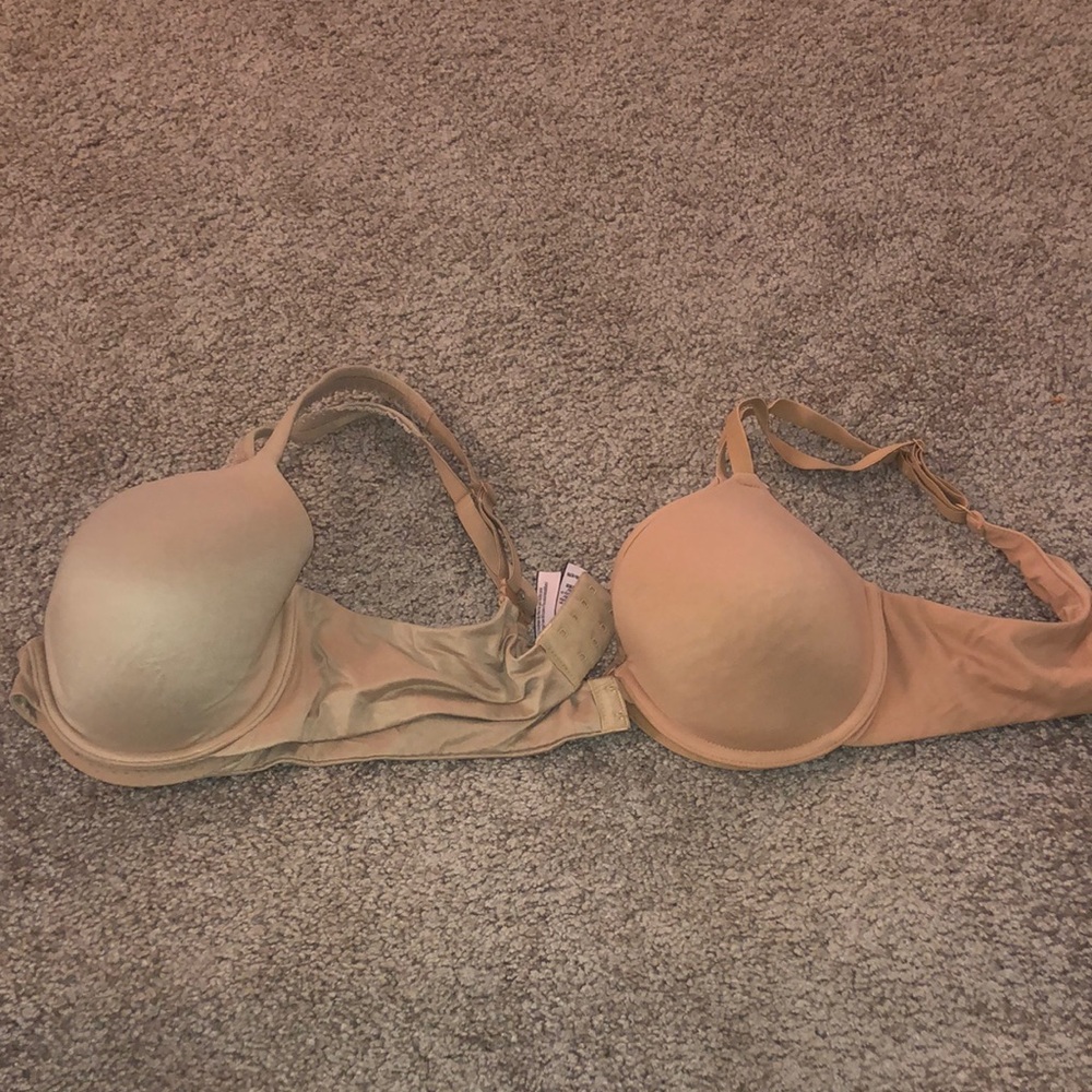 2 for 1!!!  Cream and Tan Full-Coverage T-Shirt Bras